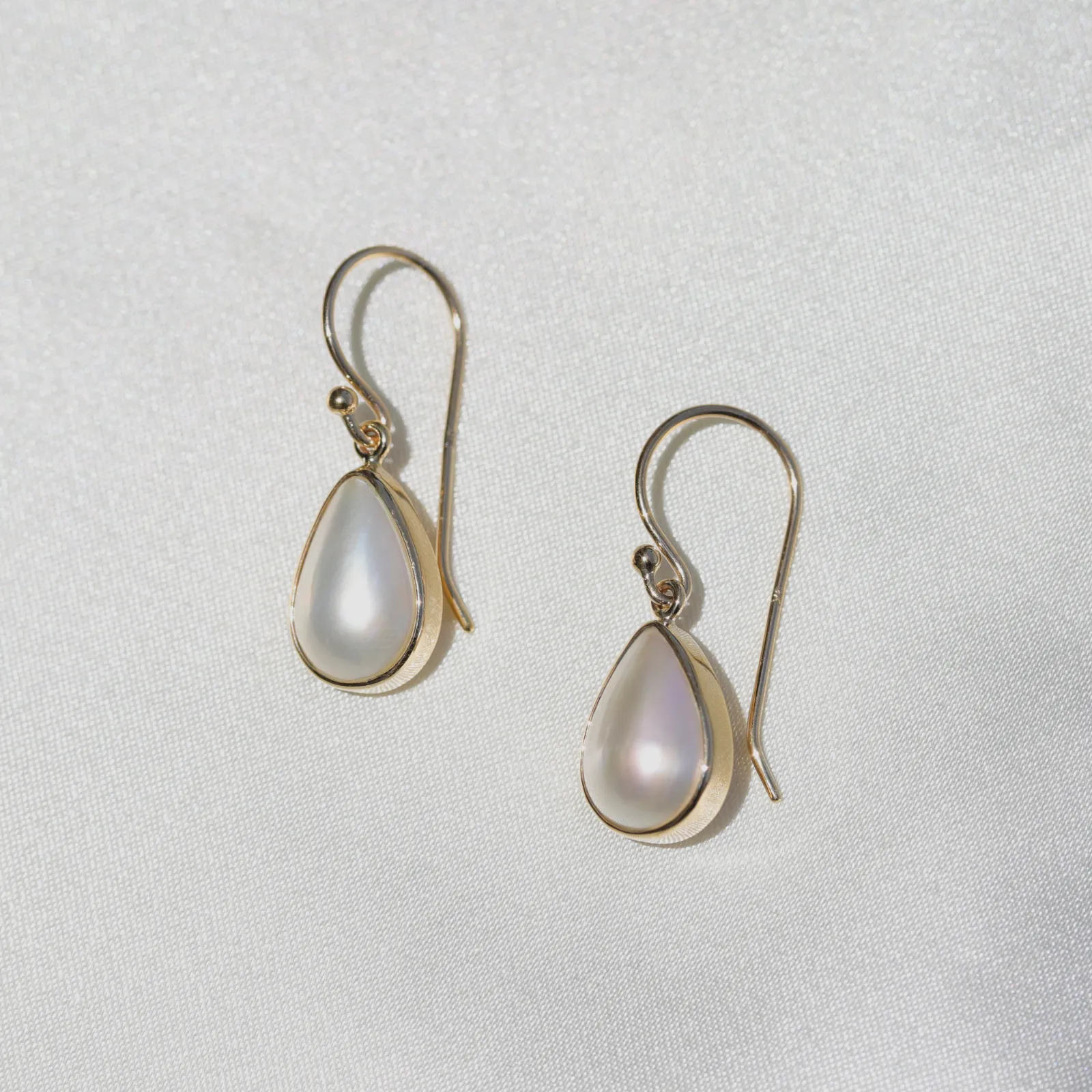 9ct Yellow Gold Mabe Pearl Teardrop Earrings
