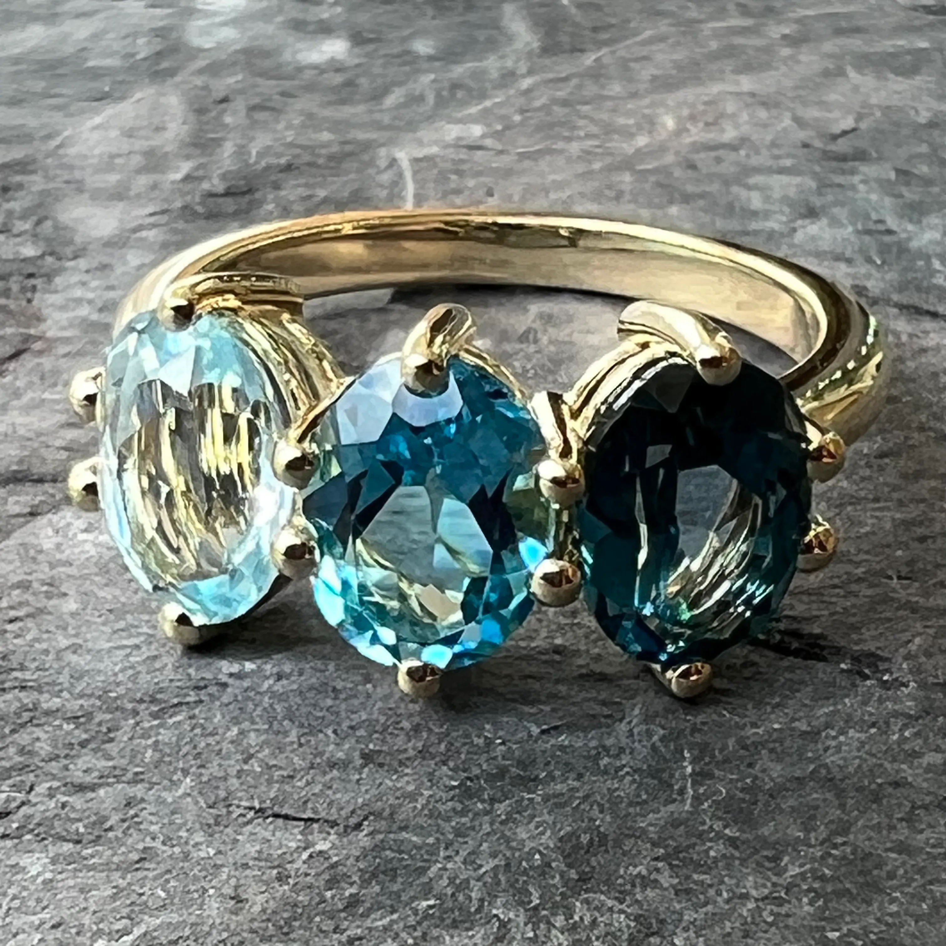 Blues Topaz 14K Gold Ring
