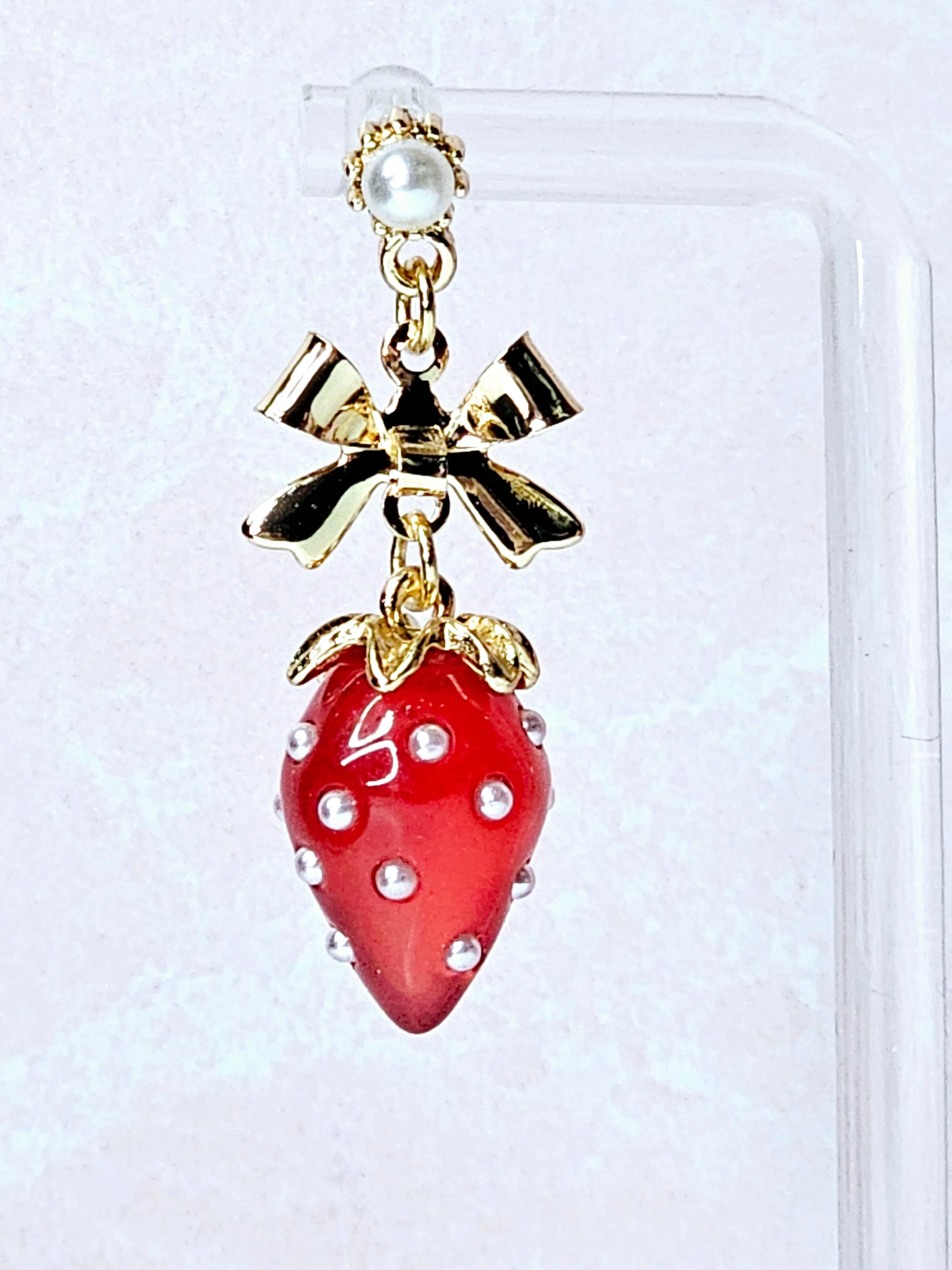 Bows & Berries Earrings