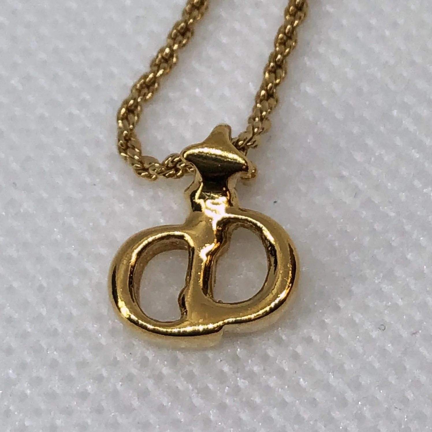 Cd Logo Rhinestone Gold Gp Chain 44.5cm PXL1315