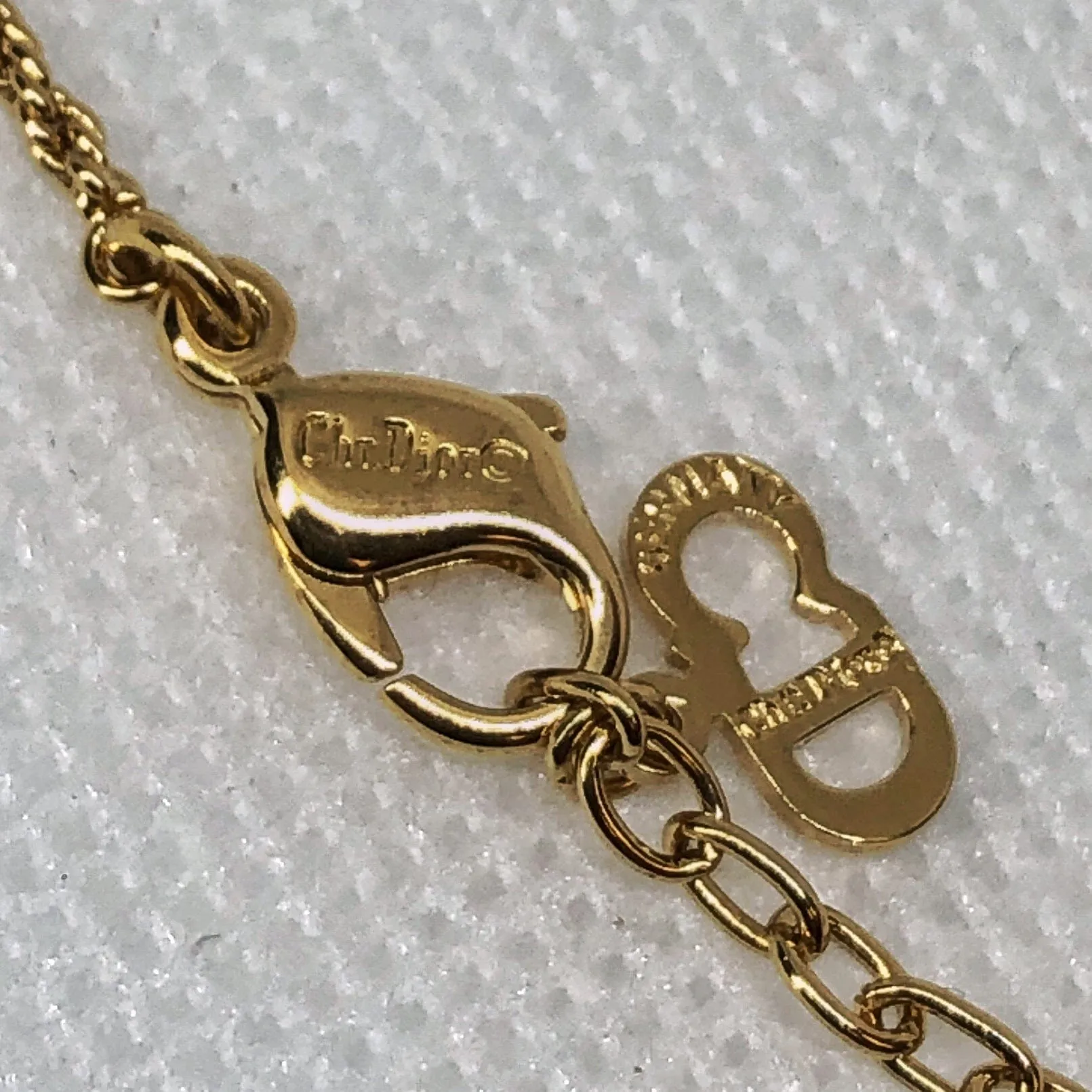 Cd Logo Rhinestone Gold Gp Chain 44.5cm PXL1315
