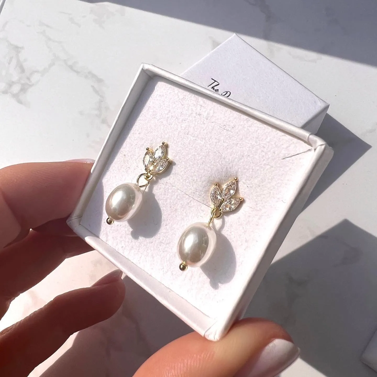 Hayley - Gold Pearl Earring
