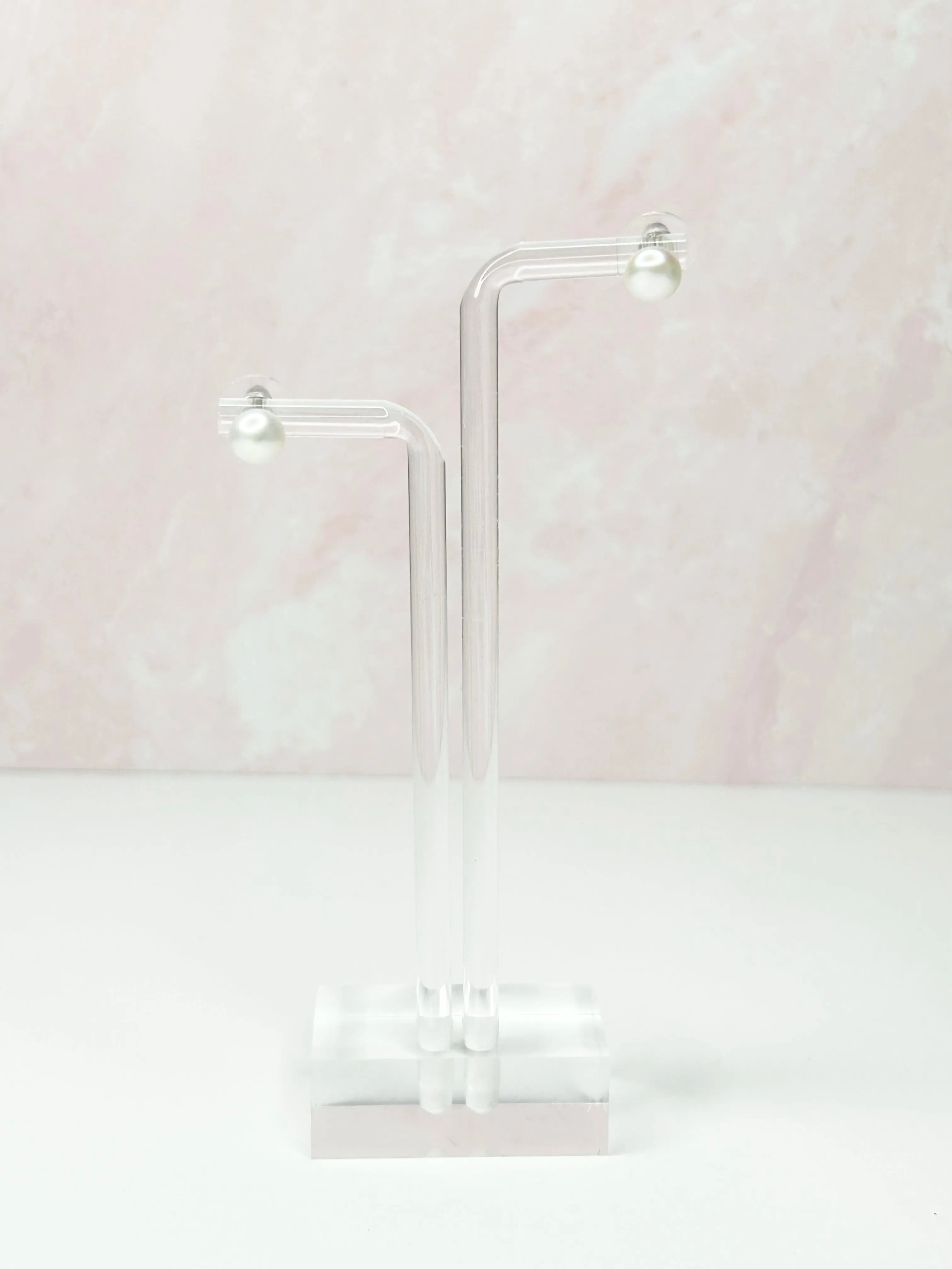 Pearl-fect earrings