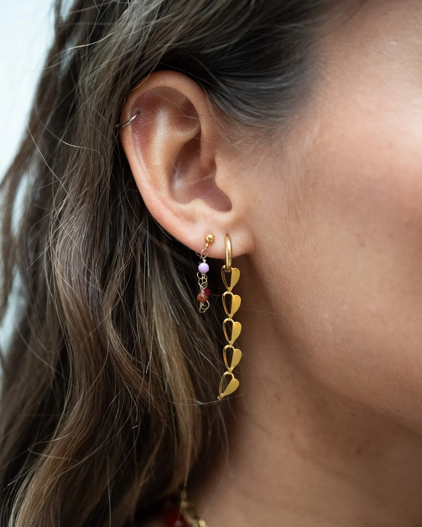 Single Hoop Stud Ruby Gold