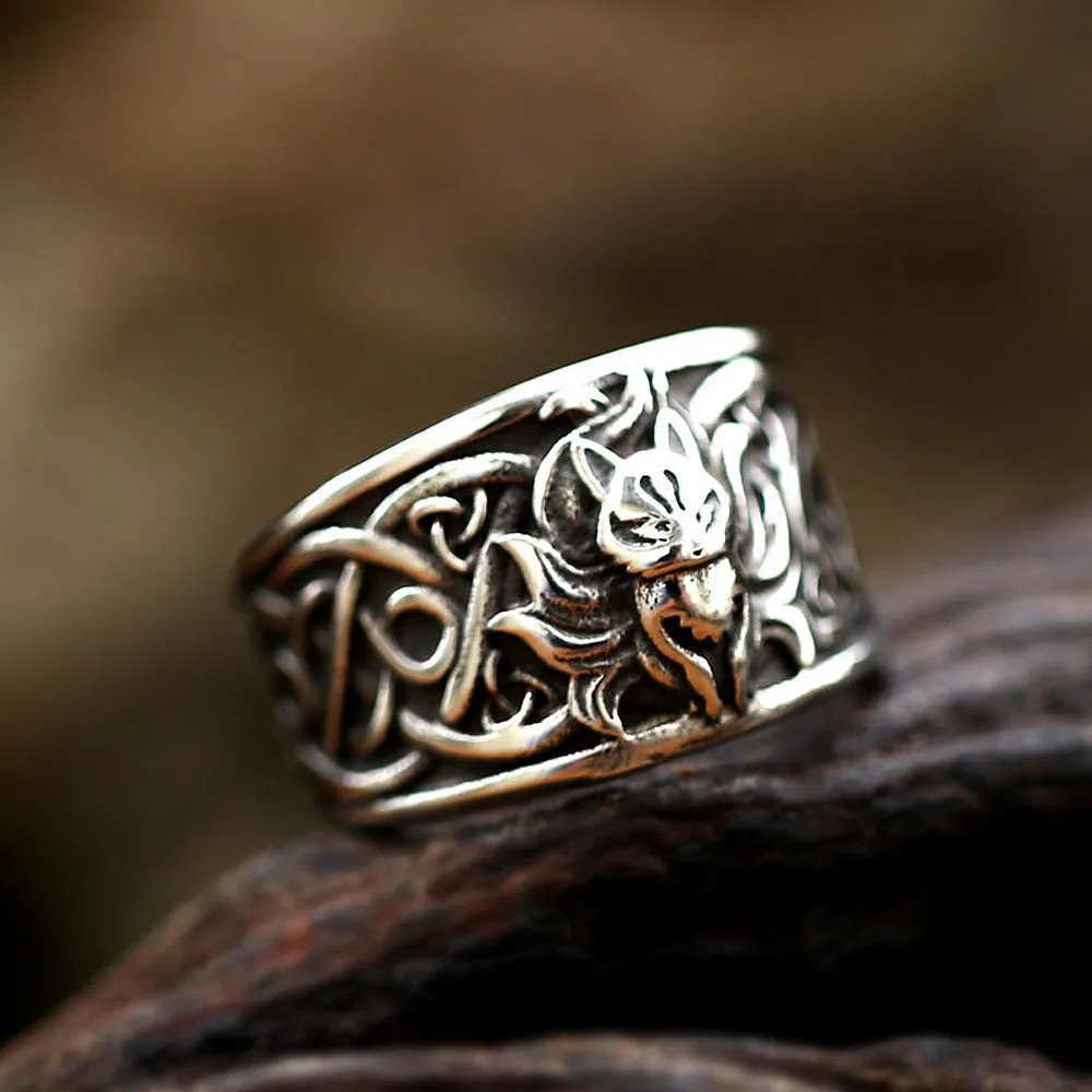 Tailed Fox Rings